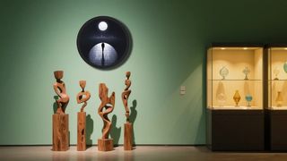 Κυκλική οθόνη - Σπάζοντας τη μονοτονία της ορθογώνιας ψηφιακής σήμανσης